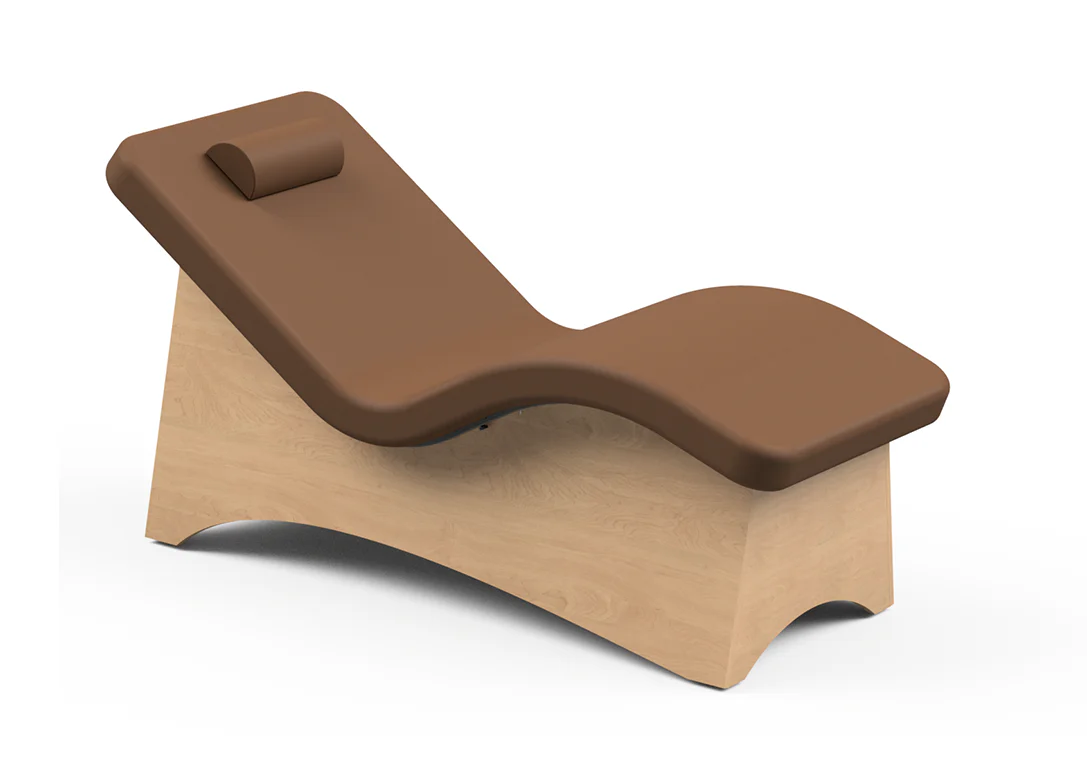 Oakworks Curva Lounger