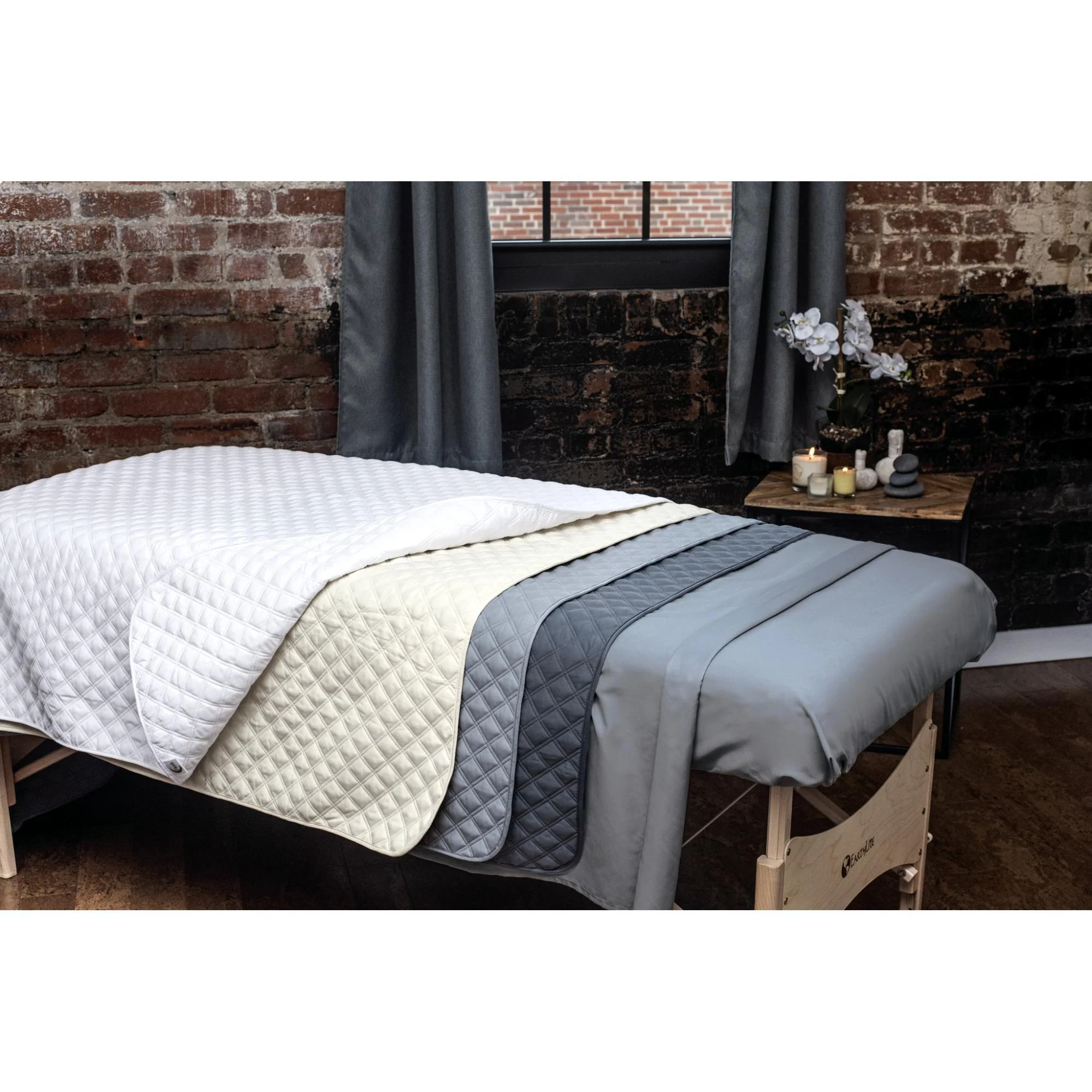 Sposh Urban Microfiber Quilted Blanket